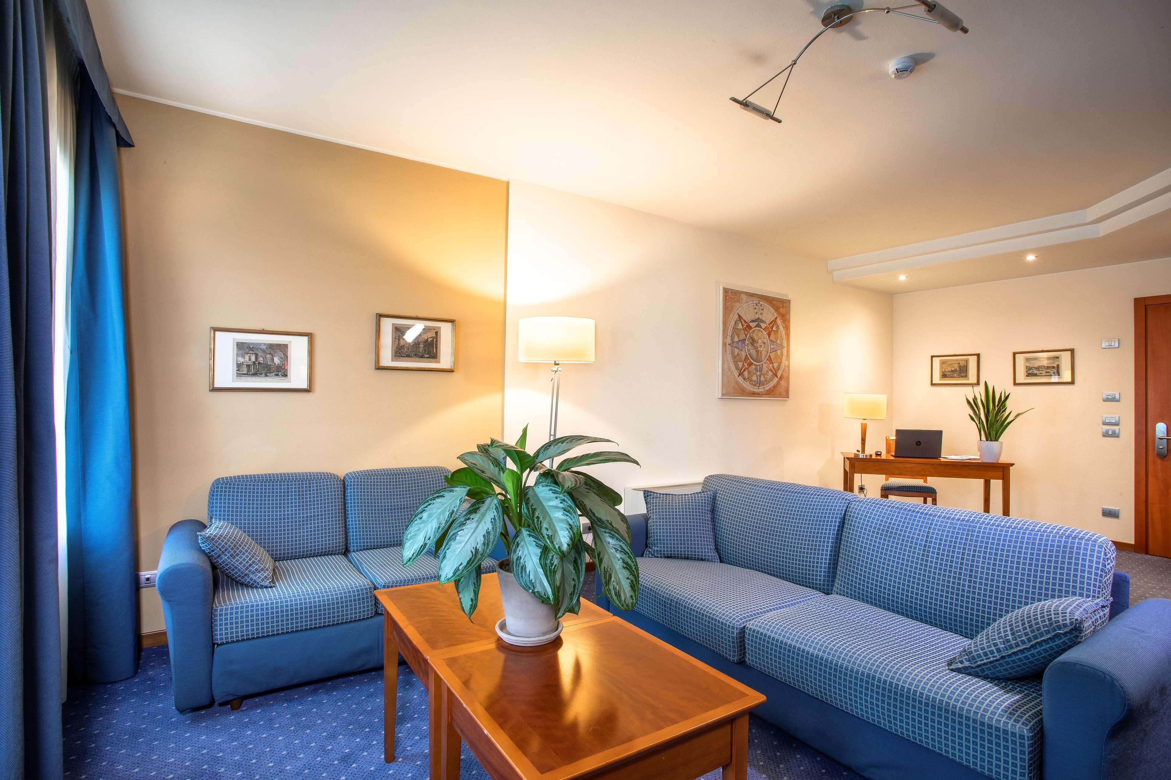 Best Western Titian Inn Hotel Treviso Silea ภายนอก รูปภาพ