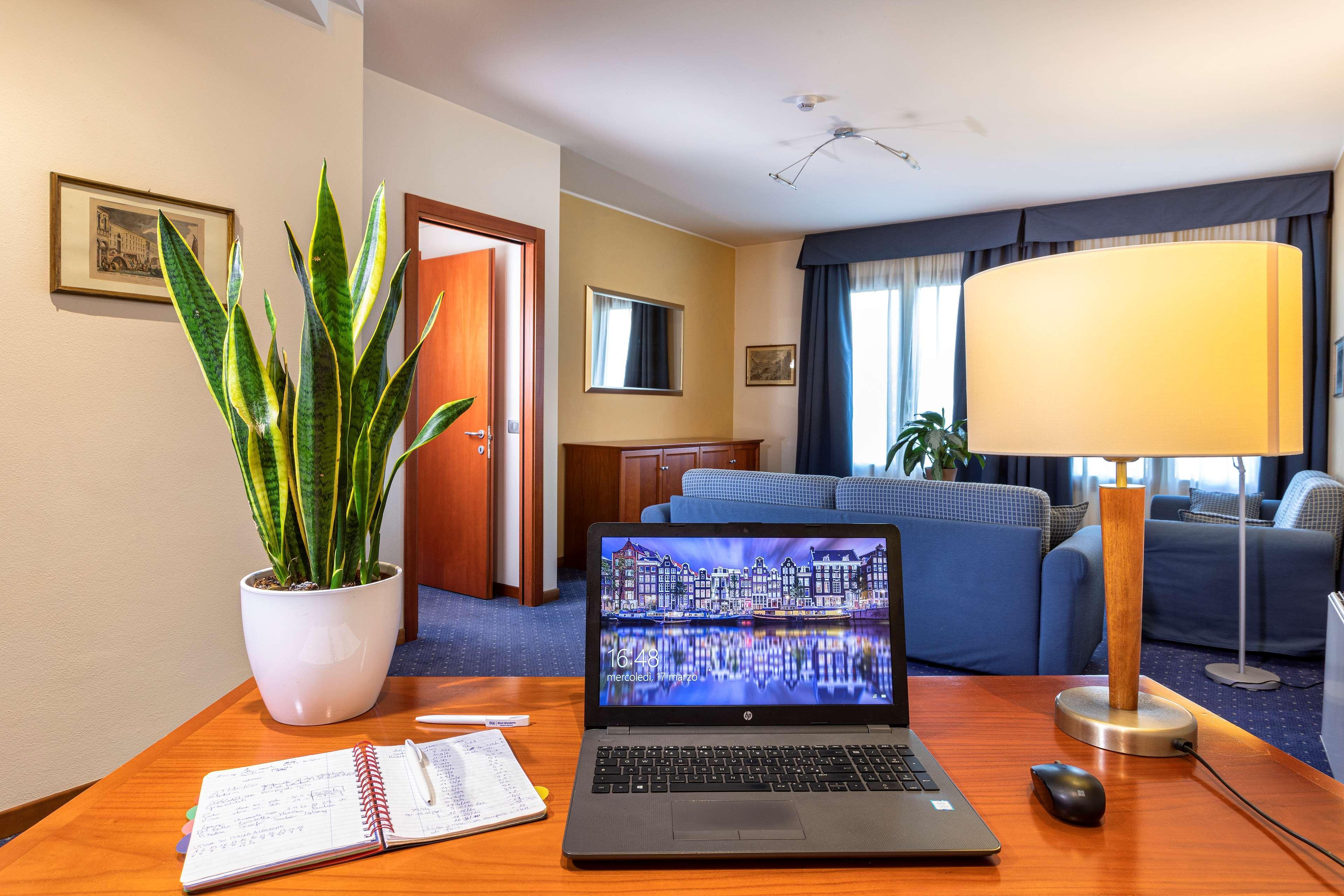 Best Western Titian Inn Hotel Treviso Silea ภายนอก รูปภาพ