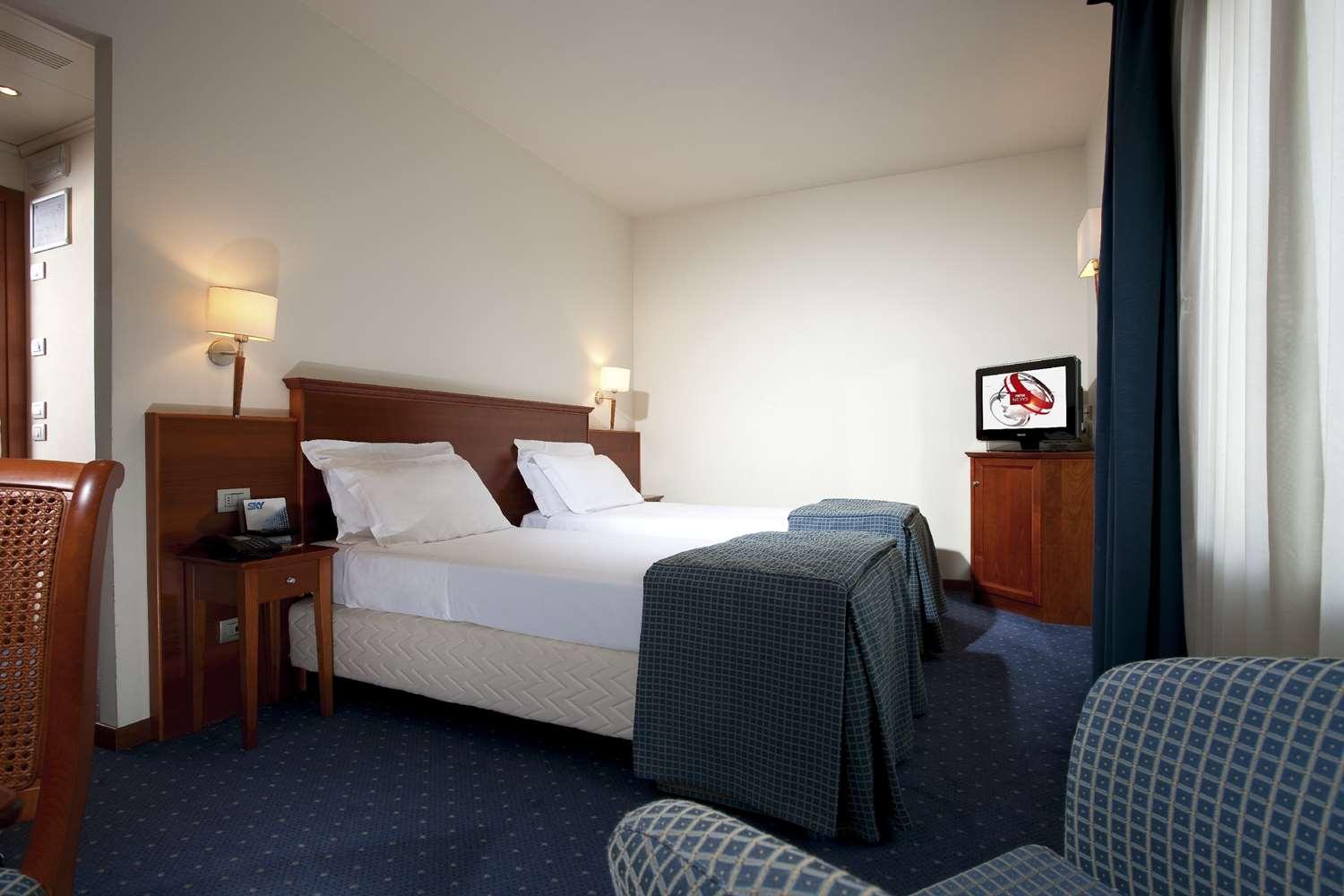 Best Western Titian Inn Hotel Treviso Silea ภายนอก รูปภาพ